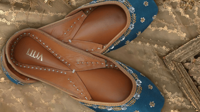 The craftmanship of juttis:delving into the intricate embroidery and embellishments that are often featured on juttis.