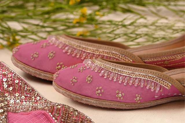 Juttis and Punjabi culture: exploring the role of juttis in Punjabi traditions and celebrations.