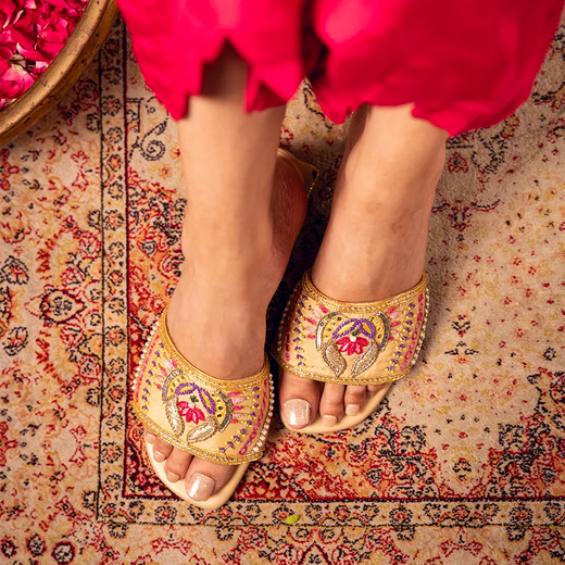 PADMINI HEELS  (A blooming lotus woven in threads of grace and timeless charm)