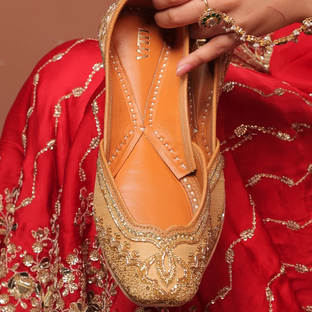 GOLD MAHAARA JUTTI
